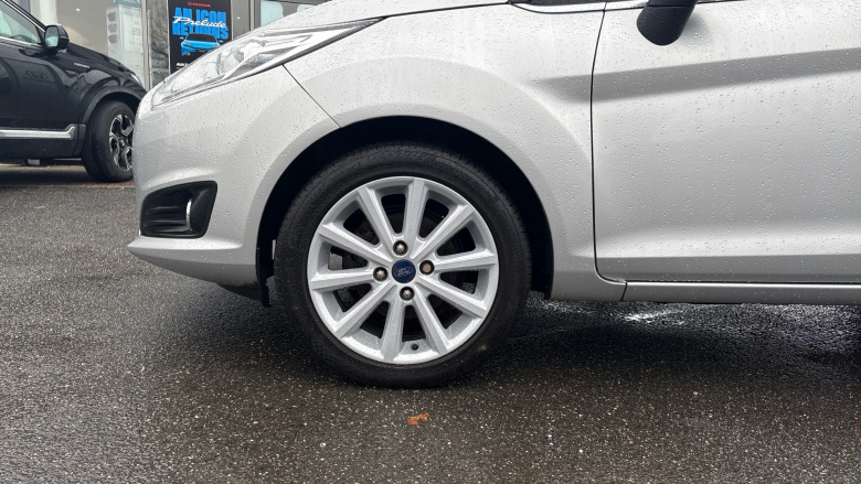 Ford Fiesta 1.0 EcoBoost Titanium 5dr Powershift Petrol Hatchback